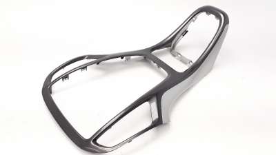 Recambio de moldura para opel astra j lim. 4türig 2012-2015 1.7 16v cdti referencia OEM IAM 13349237  