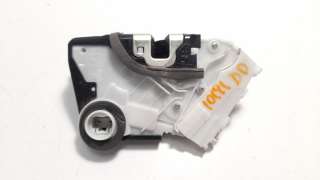 Recambio de cerradura puerta delantera derecha para toyota yaris 2014-2017 hsd active referencia OEM IAM 690300D550  
