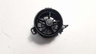 Recambio de rejilla aireadora para toyota yaris 2014-2017 hsd active referencia OEM IAM 5556862280  