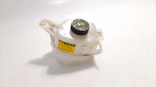 Recambio de deposito servo para toyota yaris 2014-2017 hsd active referencia OEM IAM 03350887081  