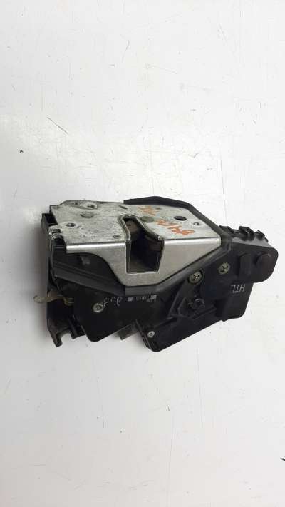Recambio de cerradura puerta trasera izquierda para bmw serie 3 berlina (e46) 1998-2006 320d referencia OEM IAM   