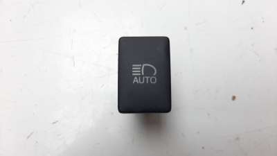 Recambio de interruptor para toyota yaris 2017- 1.5 16v cat referencia OEM IAM 15E044  