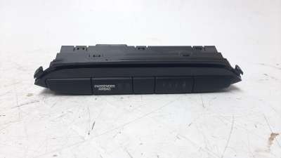 Recambio de pantalla multifuncion para hyundai i20 2014- 1.2 16v cat referencia OEM IAM 93700C8030  