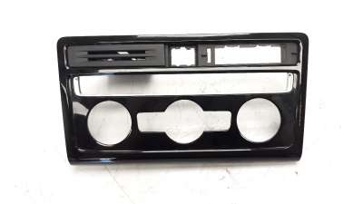 Recambio de moldura para volkswagen golf vii sportsvan 2013-2017 2.0 tdi referencia OEM IAM 510820039C  