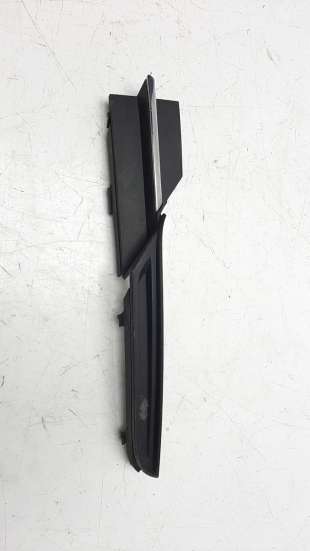 Recambio de molduras delanteras para volkswagen golf vii sportsvan 2013-2017 2.0 tdi referencia OEM IAM 510853665D  