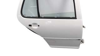 Recambio de puerta trasera derecha para volkswagen golf iv berlina (1j1) 1997-2003 2.0 referencia OEM IAM 1J6833056F  
