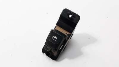 Recambio de mando elevalunas trasero derecho para kia stonic (ybcuv) 2017- 1.2 cat referencia OEM IAM 93590H8000WK  