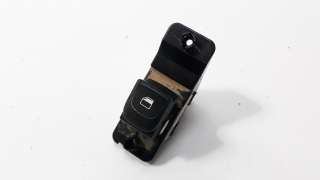 Recambio de mando elevalunas trasero derecho para kia stonic (ybcuv) 2017- 1.2 cat referencia OEM IAM 93590H8000WK  
