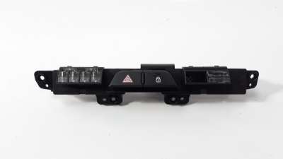 Recambio de warning para kia stonic (ybcuv) 2017- 1.2 cat referencia OEM IAM 93790H8010WK  
