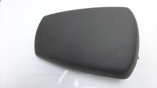 Recambio de apoyabrazos central para ssangyong rodius 2005- 2.0 td cat referencia OEM IAM 7794021100ACO  