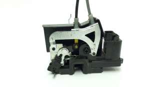 Recambio de cerradura puerta delantera derecha para ssangyong rodius 2005- 2.0 td cat referencia OEM IAM 7122021004  