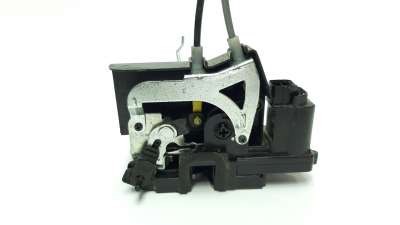Recambio de cerradura puerta delantera derecha para ssangyong rodius 2005- 2.0 td cat referencia OEM IAM 7122021004  