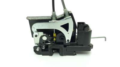 Recambio de cerradura puerta trasera derecha para ssangyong rodius 2005- 2.0 td cat referencia OEM IAM 7132021004  
