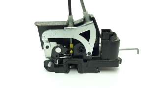 Recambio de cerradura puerta trasera derecha para ssangyong rodius 2005- 2.0 td cat referencia OEM IAM 7132021004  