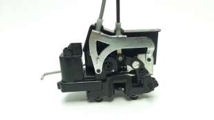 Recambio de cerradura puerta trasera izquierda para ssangyong rodius 2005- 2.0 td cat referencia OEM IAM 7131021004  