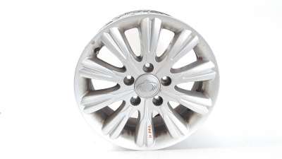 Recambio de llanta para ssangyong rodius 2005- 2.0 td cat referencia OEM IAM 17PULGADAS 4173021600 