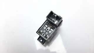 Recambio de mando elevalunas trasero izquierdo para ssangyong rodius 2005- 2.0 td cat referencia OEM IAM 621W05450  