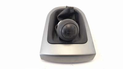 Recambio de pomo palanca cambio para kia rio 2011-2016 1.2 cat referencia OEM IAM 437111Y200HU  