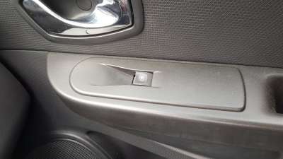 Recambio de mando elevalunas delantero derecho para renault clio iv 2012- 0.9 referencia OEM IAM 254218614R IAF930017HQ EWSRE069