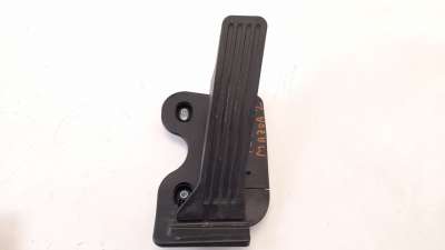 Recambio de potenciometro pedal para mazda 2 lim. () 2014- 1.5 16v cat referencia OEM IAM GHK341600G 6PV31204122 