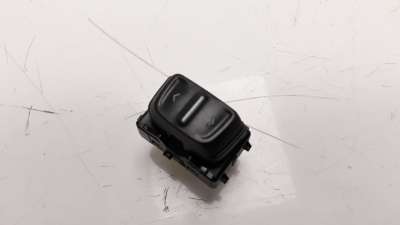 Recambio de mando elevalunas delantero izquierdo para dacia sandero 2012- 1.2 16v cat referencia OEM IAM 254214937R  