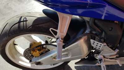 Recambio de estribo lateral para honda cbr 600 f / cbr 600 rr 1987-2012 referencia OEM IAM 50720KT7761  