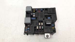 Recambio de caja reles / fusibles para volvo v60 familiar 2018- 2.0 diesel cat referencia OEM IAM 31473770  
