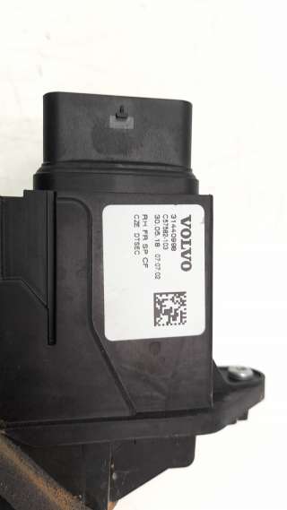 Recambio de cerradura puerta delantera derecha para volvo v60 familiar 2018- 2.0 diesel cat referencia OEM IAM 31440998  