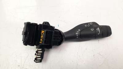Recambio de mando limpia para volvo v60 familiar 2018- 2.0 diesel cat referencia OEM IAM 31674103  
