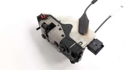 Recambio de cerradura puerta trasera izquierda para peugeot 208 2012-2019 1.2 16v vti referencia OEM IAM 9812501180  