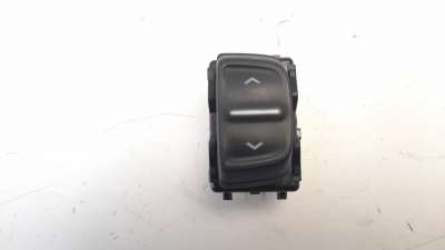 Recambio de mando elevalunas delantero derecho para dacia sandero 2012- 0.9 tce cat referencia OEM IAM 254214937R  