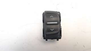 Recambio de mando elevalunas delantero derecho para dacia sandero 2012- 0.9 tce cat referencia OEM IAM 254214937R  