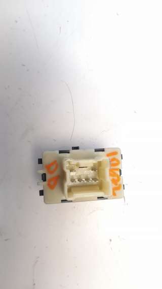 Recambio de mando elevalunas delantero derecho para dacia sandero 2012- 0.9 tce cat referencia OEM IAM 254214937R  