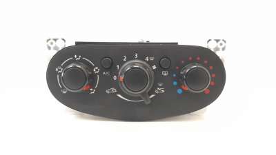 Recambio de mando calefaccion / aire acondicionado para dacia sandero 2012- 0.9 tce cat referencia OEM IAM A42303400 5P3741700 