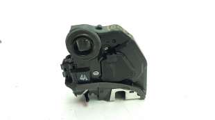 Recambio de cerradura puerta trasera derecha para toyota verso 2009-2018 2.0 d-4d cat referencia OEM IAM 690500F031  