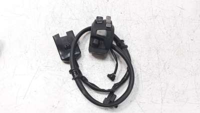 Recambio de piña luces izquierda para honda nc 750 2016- nc 750 x referencia OEM IAM 35200MKWD01  