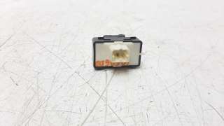 Recambio de mando elevalunas delantero derecho para jeep renegade 2014- 1.6 m-jet cat referencia OEM IAM 30170843  