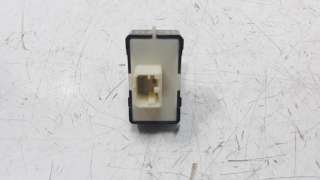 Recambio de mando elevalunas trasero derecho para jeep renegade 2014- 1.6 m-jet cat referencia OEM IAM 30170843  