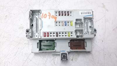 Recambio de caja reles / fusibles para jeep cherokee 2014- 2.0 m-jet cat referencia OEM IAM P68236668AF  