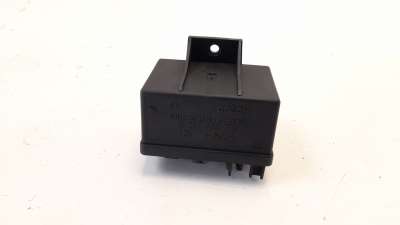 Recambio de caja precalentamiento para fiat punto berlina (188) 1999-2002 1.9 diesel eco referencia OEM IAM 0281003015  