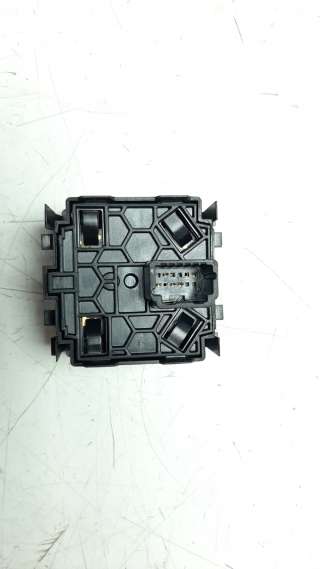 Recambio de interruptor para dacia sandero 2012- referencia OEM IAM 251902972R  
