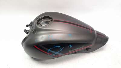 Recambio de deposito combustible para kawasaki vulcan s 2015- vulcan s referencia OEM IAM 51091542835B  