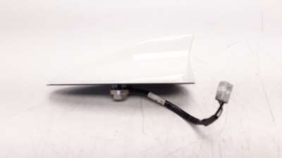 Recambio de antena para mazda 2 lim. () 2014- 1.5 16v cat referencia OEM IAM DF7B6693013  