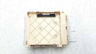 Recambio de caja reles / fusibles para toyota auris 2012-2019 hybrid active referencia OEM IAM 8273012X81  