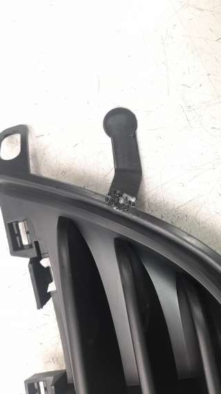 Recambio de rejilla delantera para peugeot 207 2006-2012 referencia OEM IAM 7422C3 107173414 PG3242130