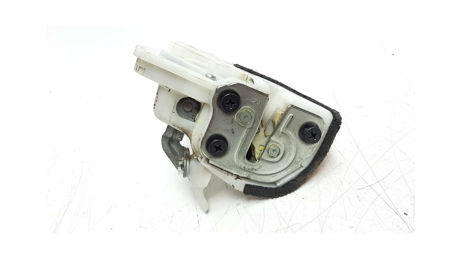 Recambio de cerradura puerta delantera derecha para mazda 3 lim. () 2013- 2.2 turbodiesel cat referencia OEM IAM BHS258310A   Recambio de cerradura puerta delantera derecha para mazda 3 lim. () 2013- 2.2 turbodiesel cat referencia OEM IAM BHS258310A