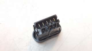 Recambio de interruptor para dacia sandero 2008-2013 referencia OEM IAM 8200870250D  