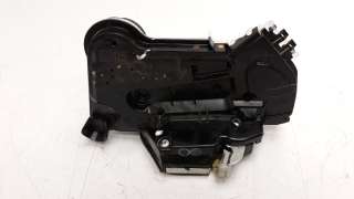 Recambio de cerradura puerta delantera derecha para toyota c-hr 2016- referencia OEM IAM 69030F4020  