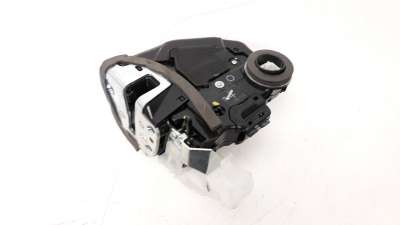 Recambio de cerradura puerta trasera izquierda para toyota c-hr 2016- referencia OEM IAM 69060F4010  
