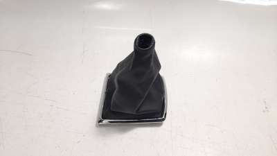 Recambio de guarnecidos palanca cambio para ford focus berlina (cap) 2004-2007 referencia OEM IAM POMOFOCUS POM40114 